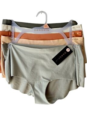 Danskin Seamless Underware Panties Hipster Briefs Set Of 5 Size M